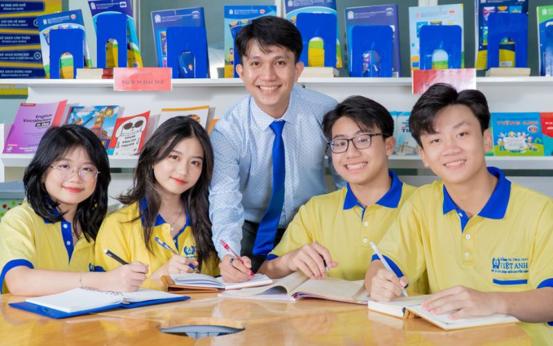 trường quốc tế việt anh